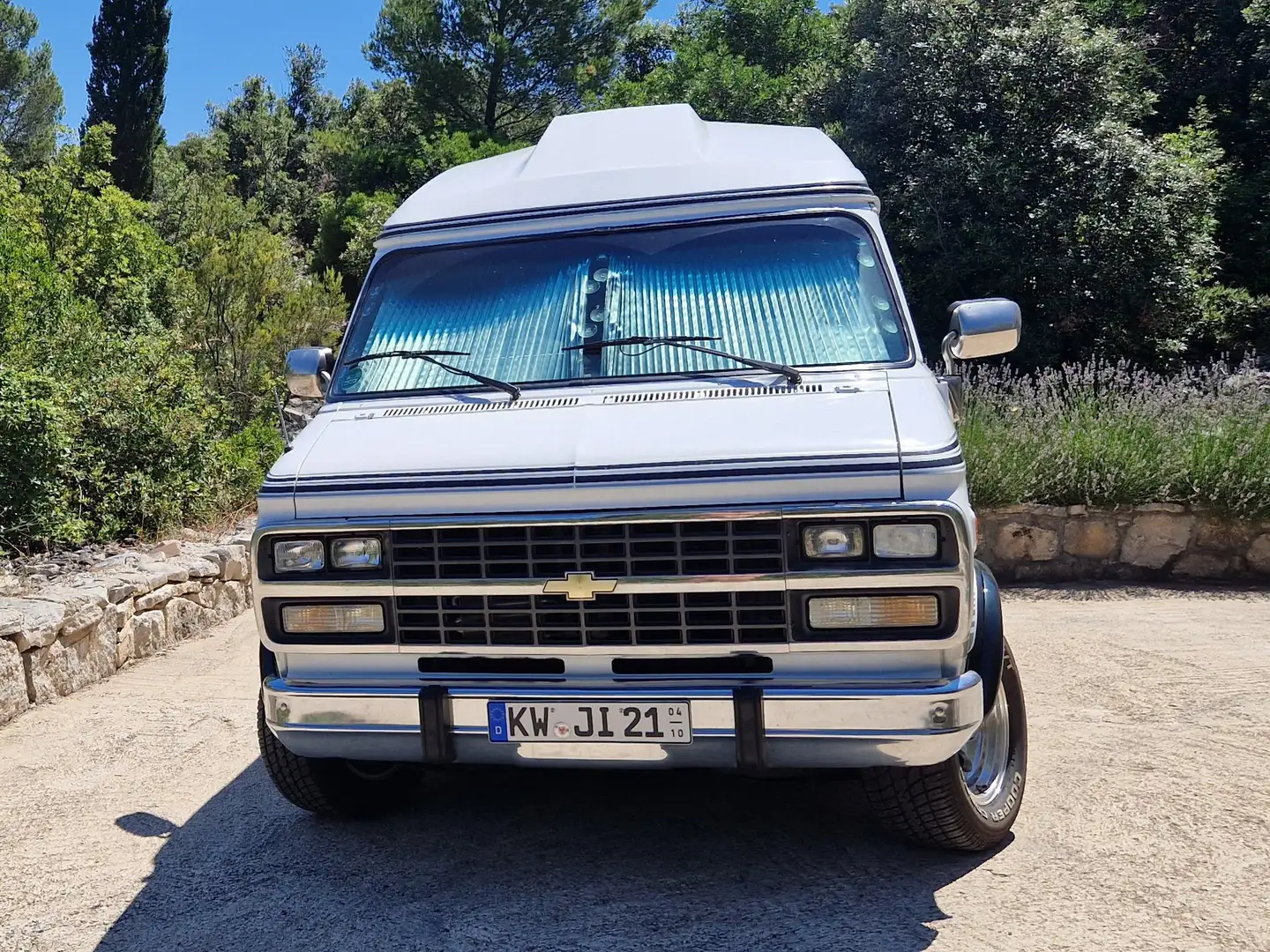Chevrolet Chevy Van G20 White - 2