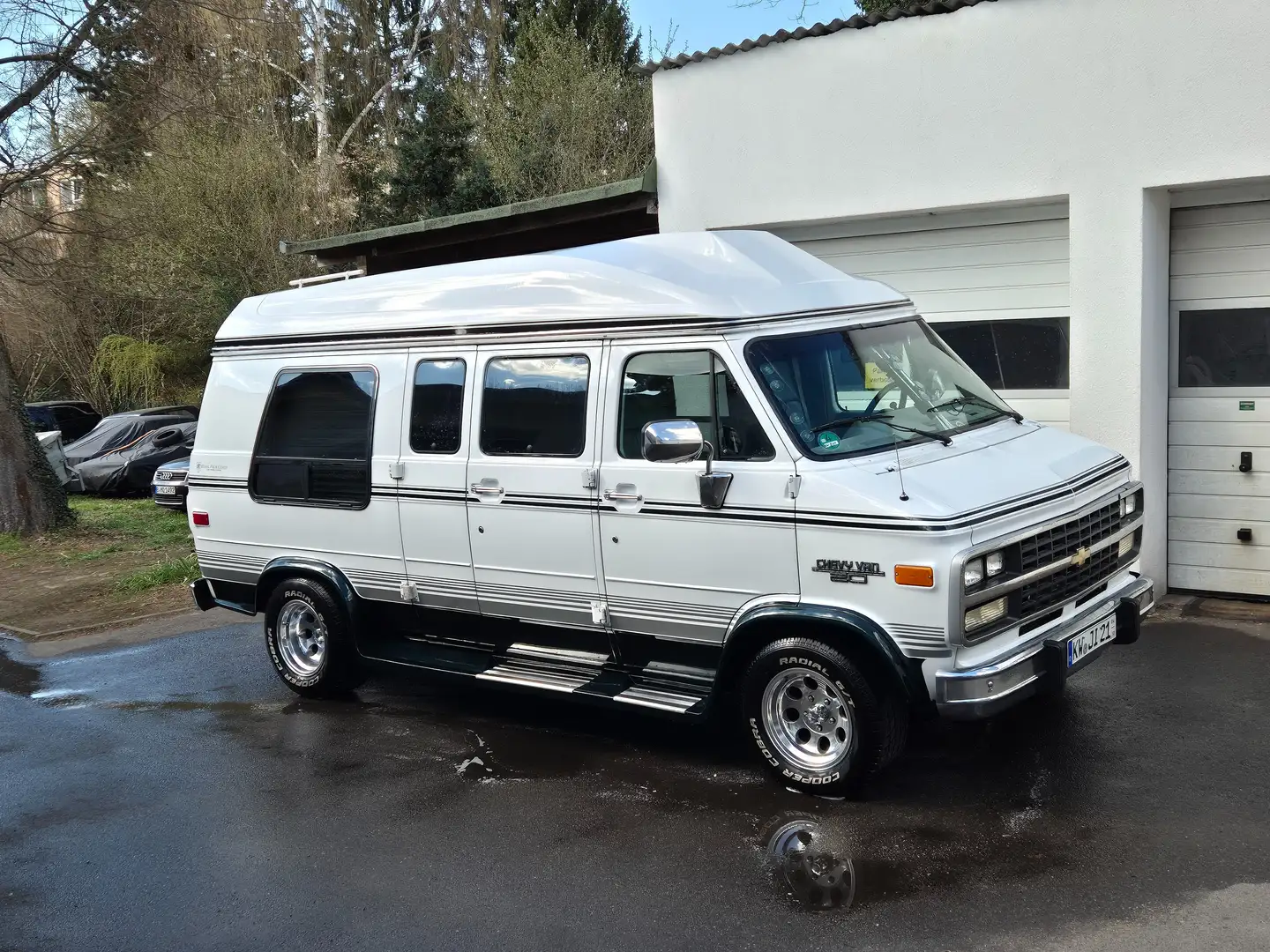 Chevrolet Chevy Van G20 Biały - 1