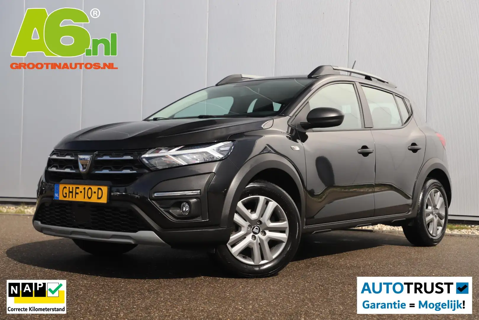 Dacia Sandero 1.0 TCe 90 Expression Stepway LPG Navigatie Achter Zwart - 1