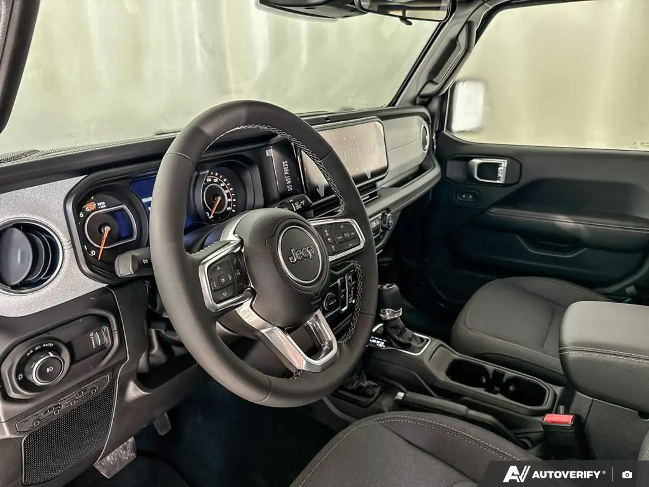 Jeep Wrangler photo Jeep Wrangler