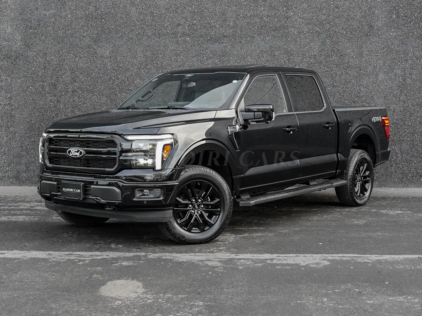 Ford F 150 2026 Lariat € 72690 +5.0L V8 COYOTE ENGINE +195 LARIAT® BLACK APPEARANCE PACKAGE Schwarz - 1