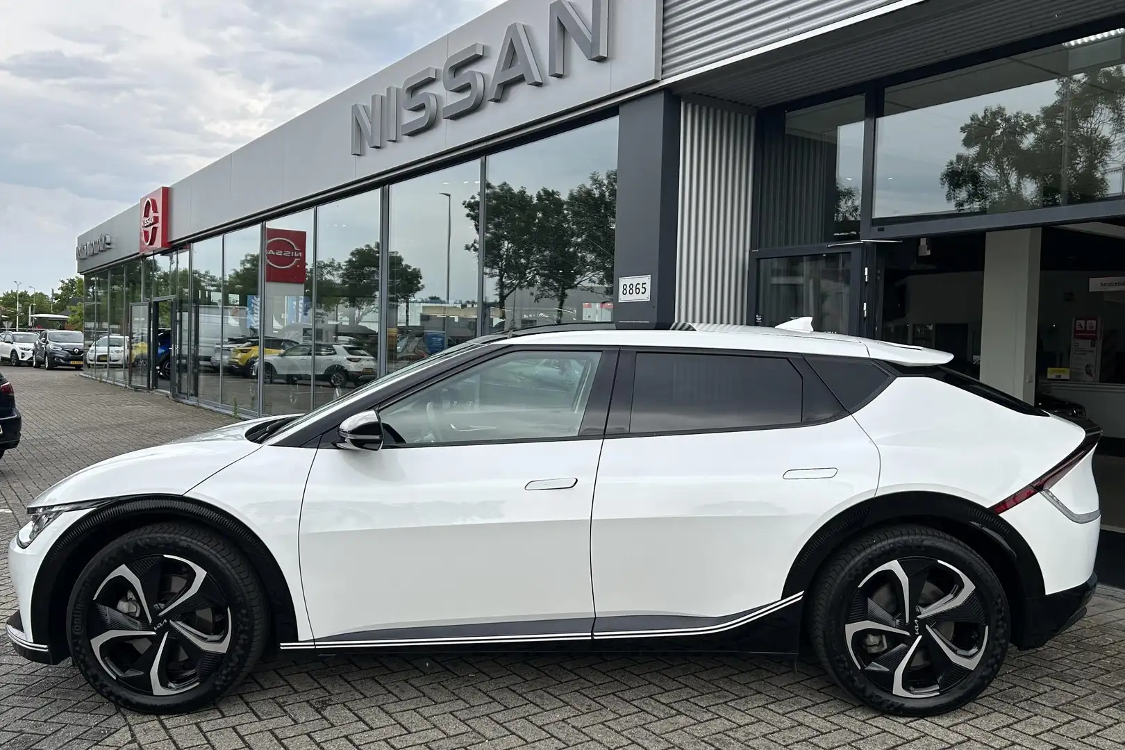 Kia EV6 Plus Advanced AWD 77.4 kWh | 325 PK | Wit - 2