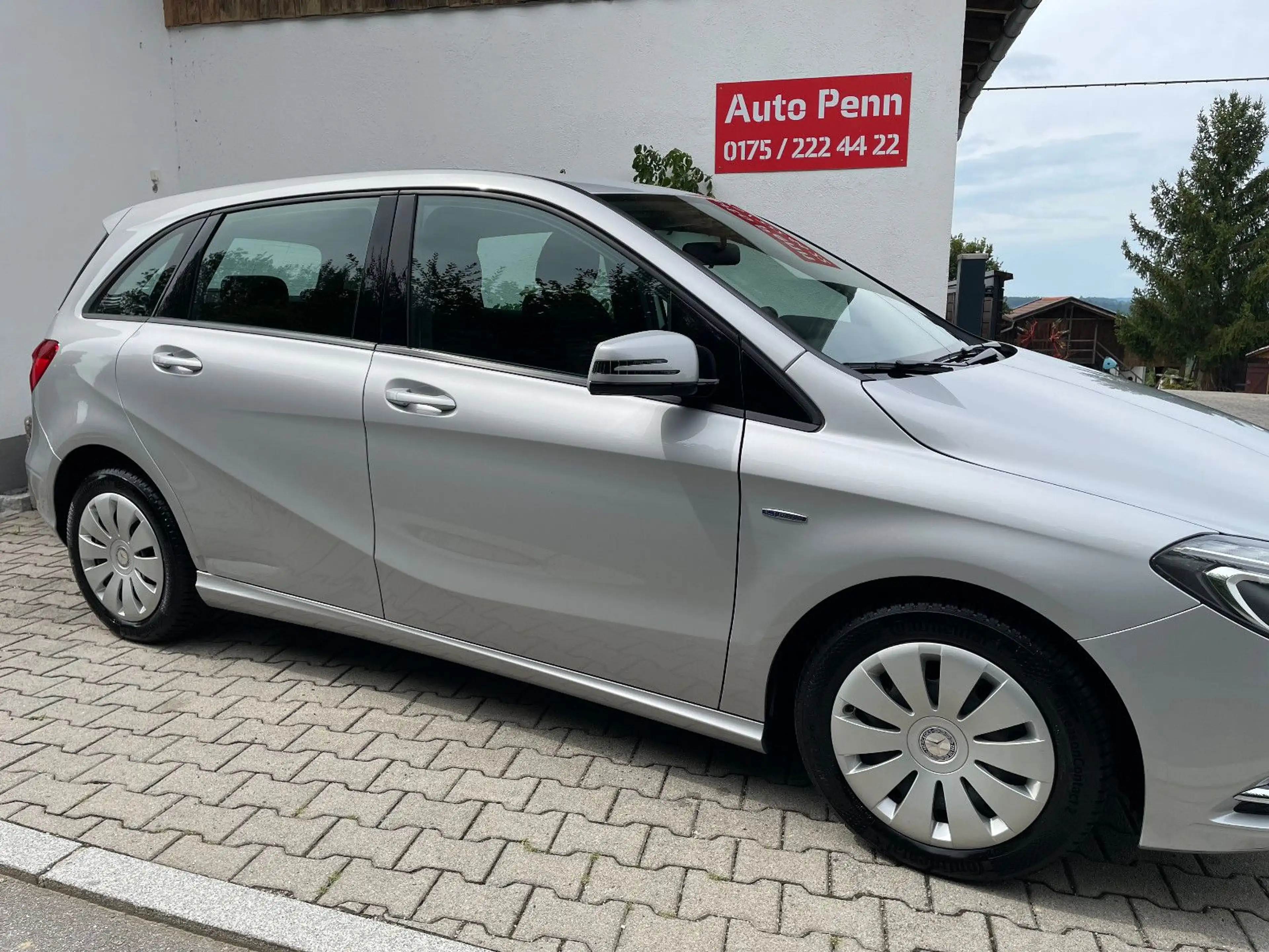 Mercedes-Benz B 200 Klima Sitzheizung 1 Hand 20500km — photo 5