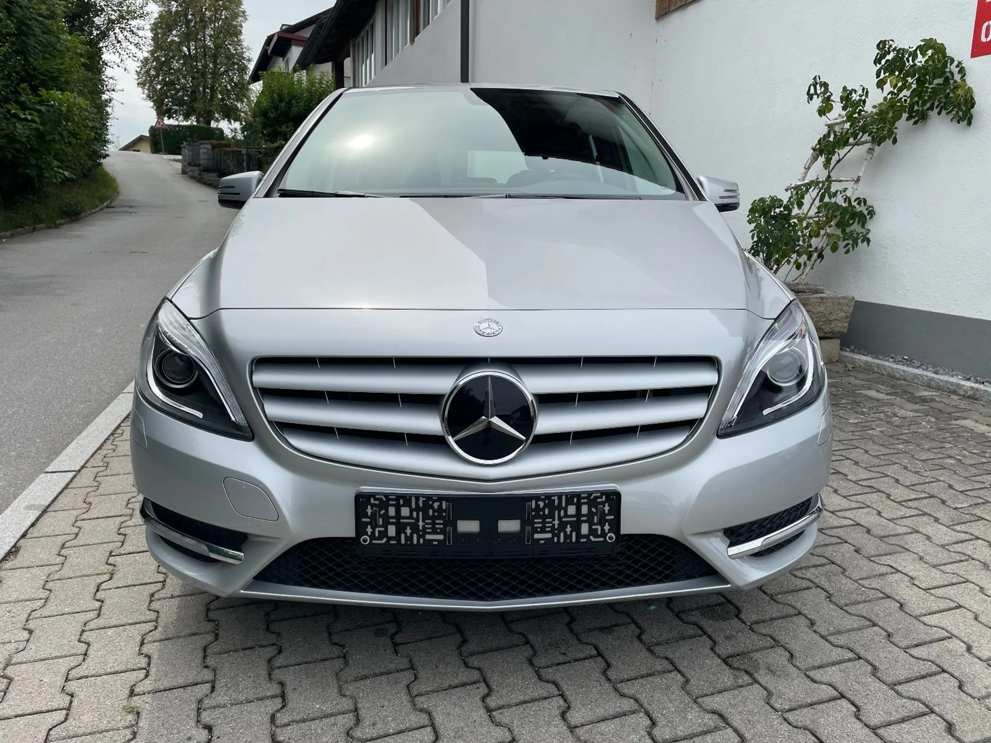 Mercedes-Benz B 200 Klima Sitzheizung 1 Hand 20500km — photo 3