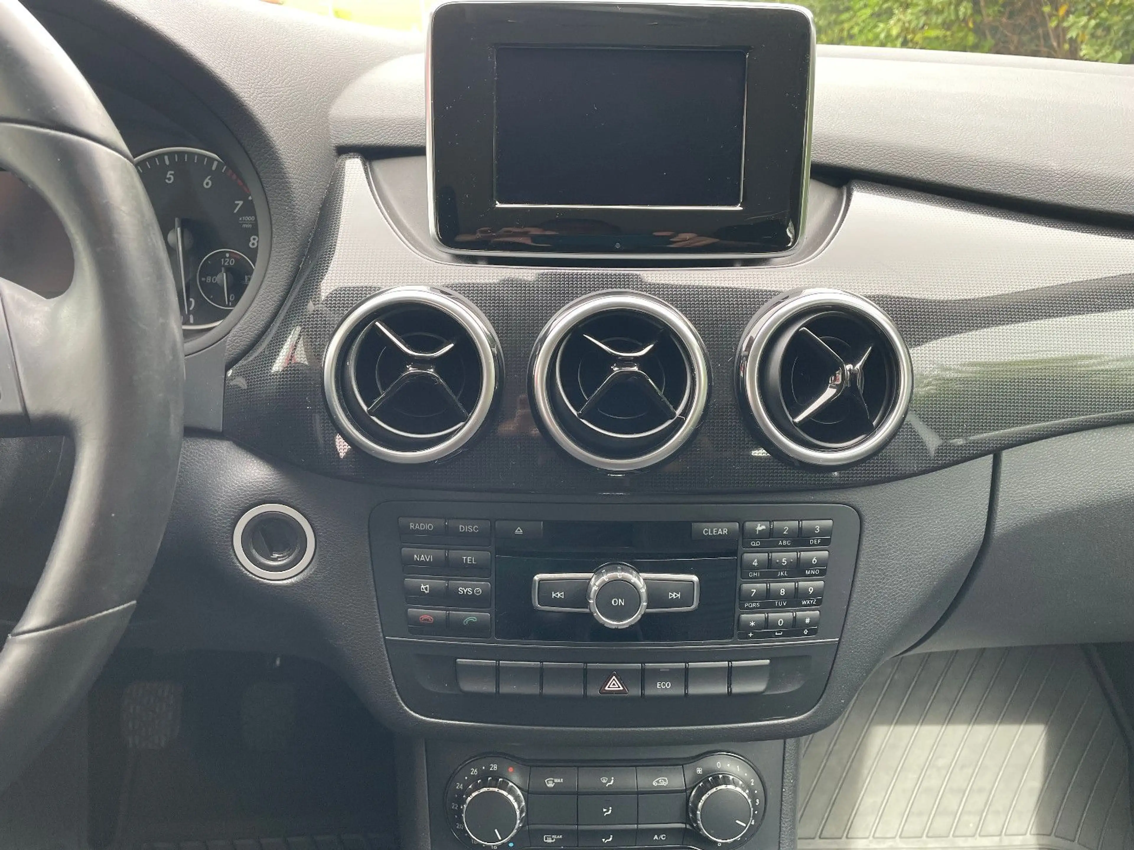 Mercedes-Benz B 200 Klima Sitzheizung 1 Hand 20500km — photo 8