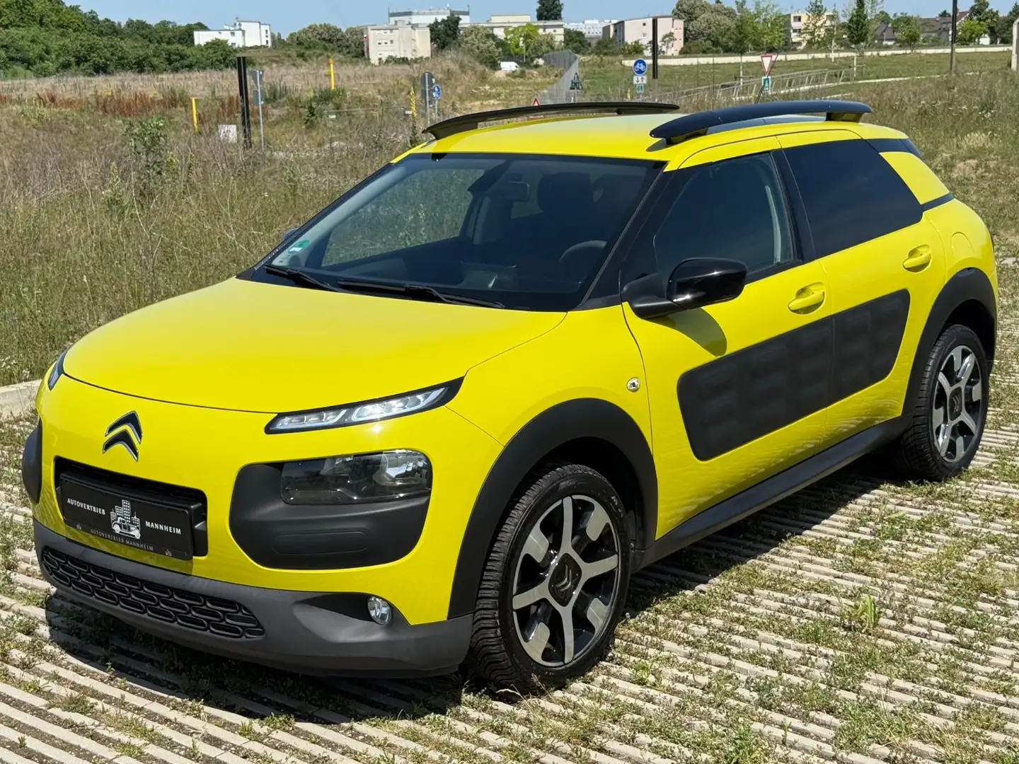 Citroen C4 Cactus Shine /KAMERA/TEMPOMAT/NAVI/KLIMAAUTOM Jaune - 1