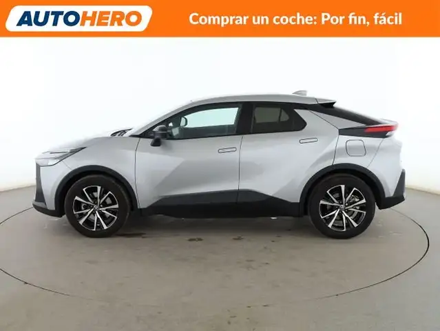 Toyota C-HR view 3