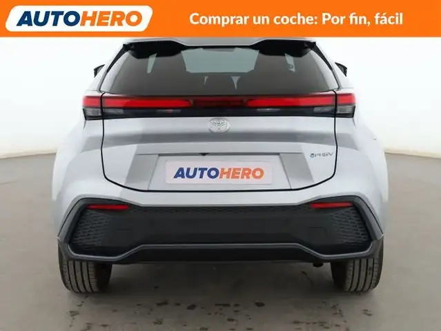 Toyota C-HR view 5