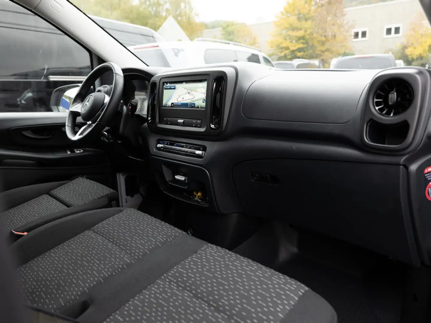 Mercedes-Benz Vito 119 Tourer/PRO/MOPF/Navi/MBUX/Totw/Cam Weiß - 2