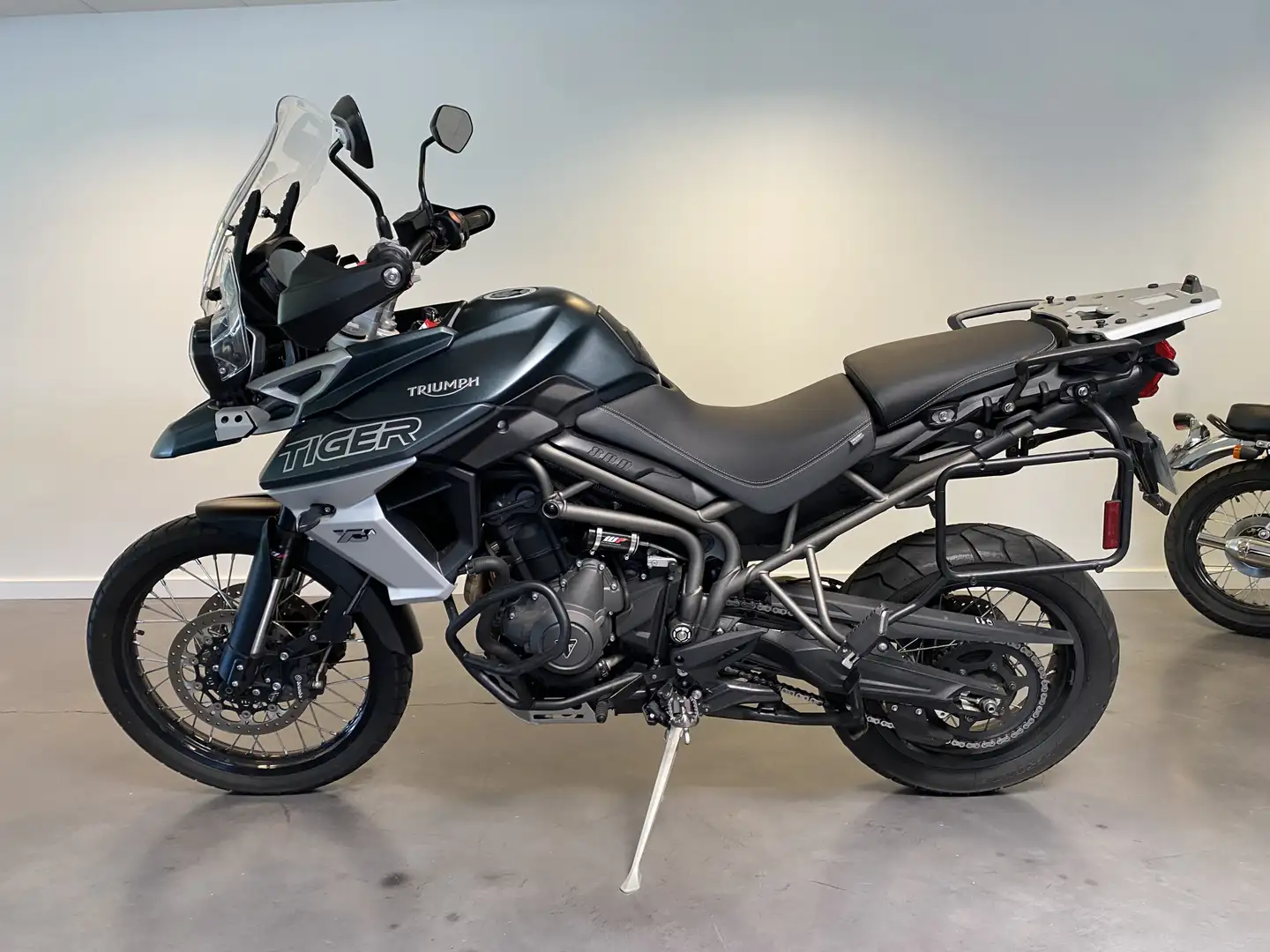 Triumph Tiger 800 - 1