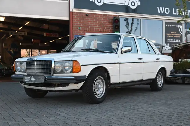 Mercedes-Benz 300 D W123 *OLDTIMER*INKL.GARANTIE*
