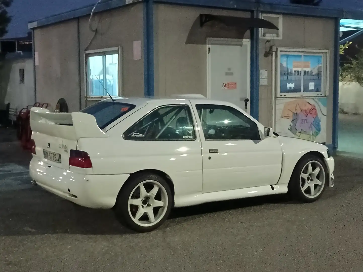 Ford Escort Escort 3p 2.0i 16v RS Cosworth Motorsport Wit - 2