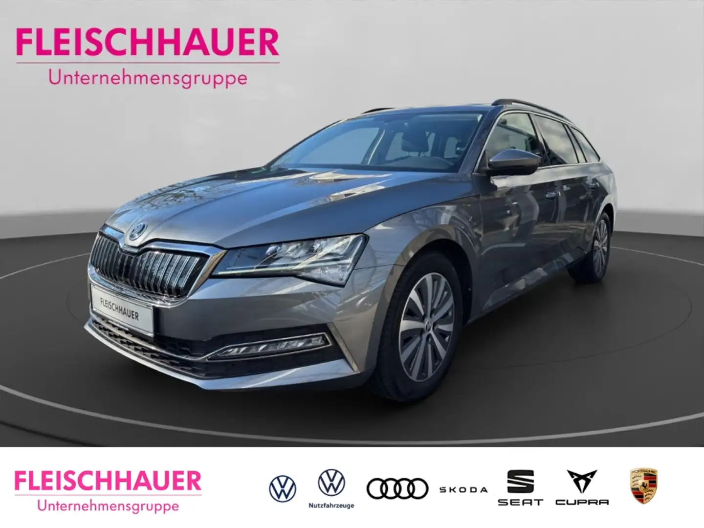 Skoda Superb 1.4 TSI Hybrid StandHZG AHK Pano Navi Digitales Co Grau - 1