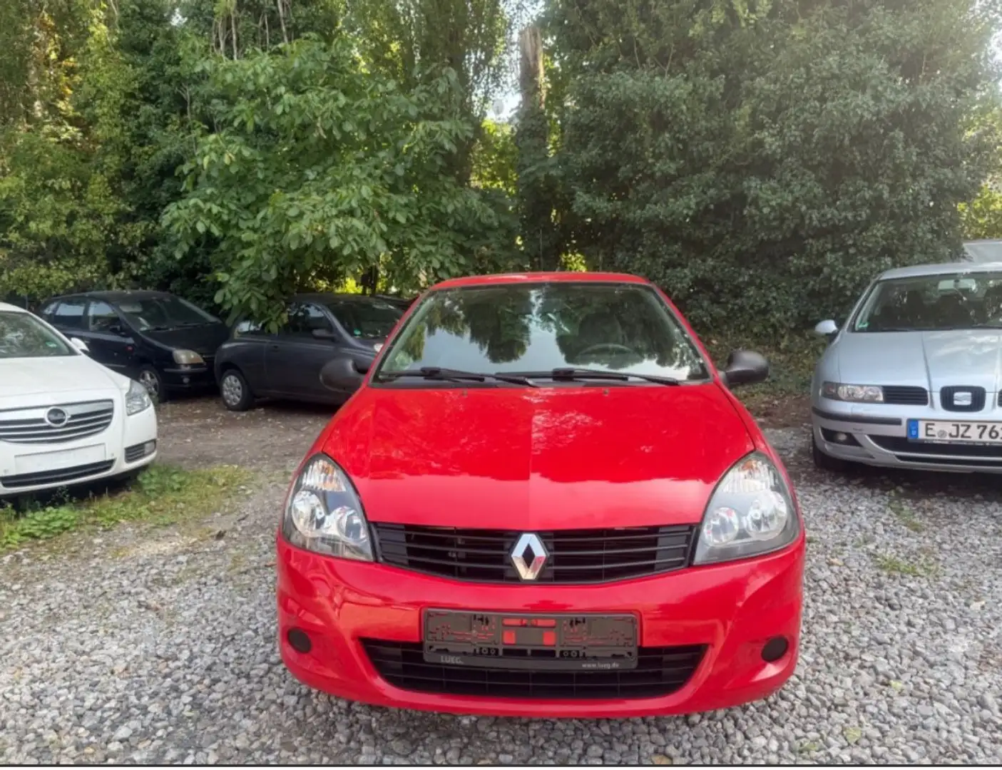 Renault Clio II Campus Je t'aime TÜV NEU*SEHR SAUEBR Rot - 2