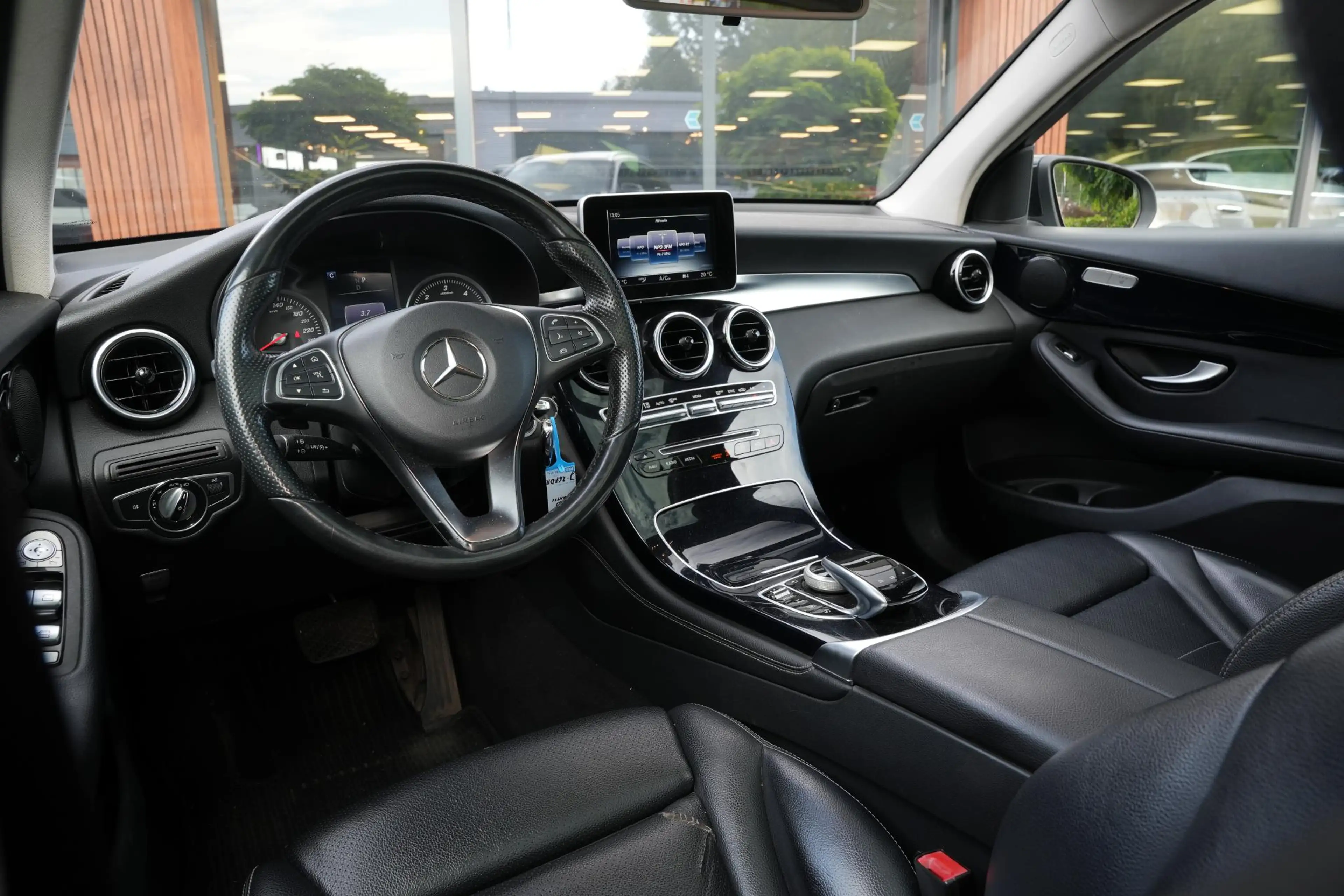 Mercedes-Benz GLC 250 d 4MATIC Prestige Panoramadak Leer Stoelverwarming — photo 2