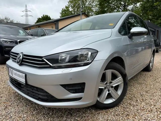 Volkswagen Golf main image