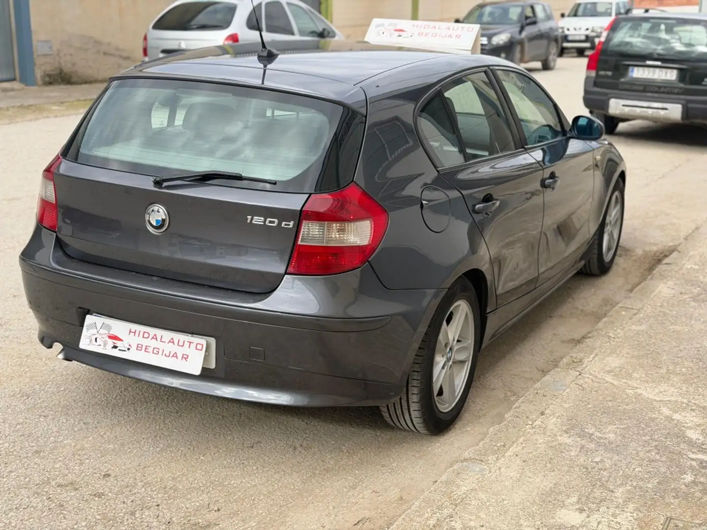 BMW 120 120d Grau - 2