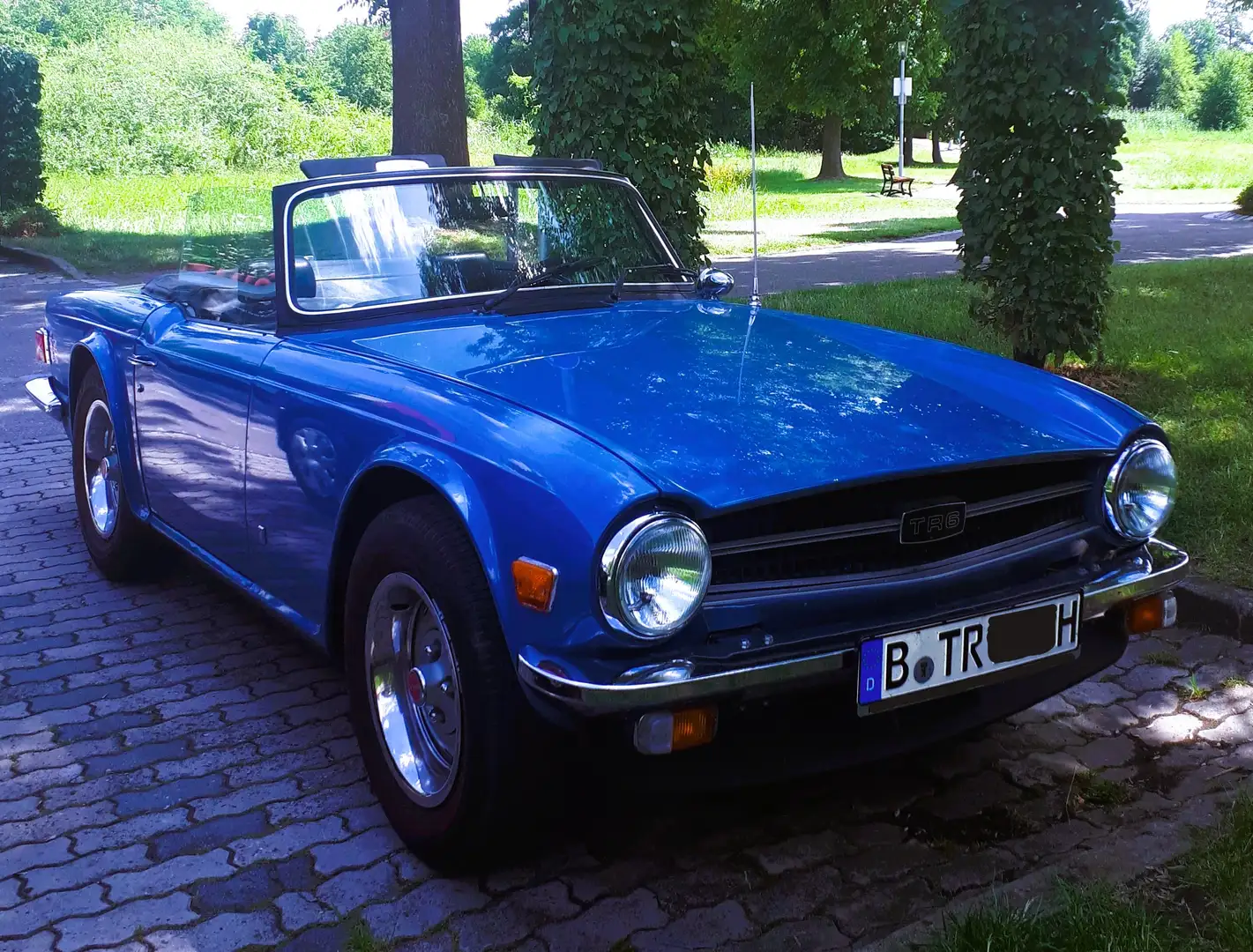 Triumph TR6 in seltener TR6 Originalfarbe "french blue" Blau - 2