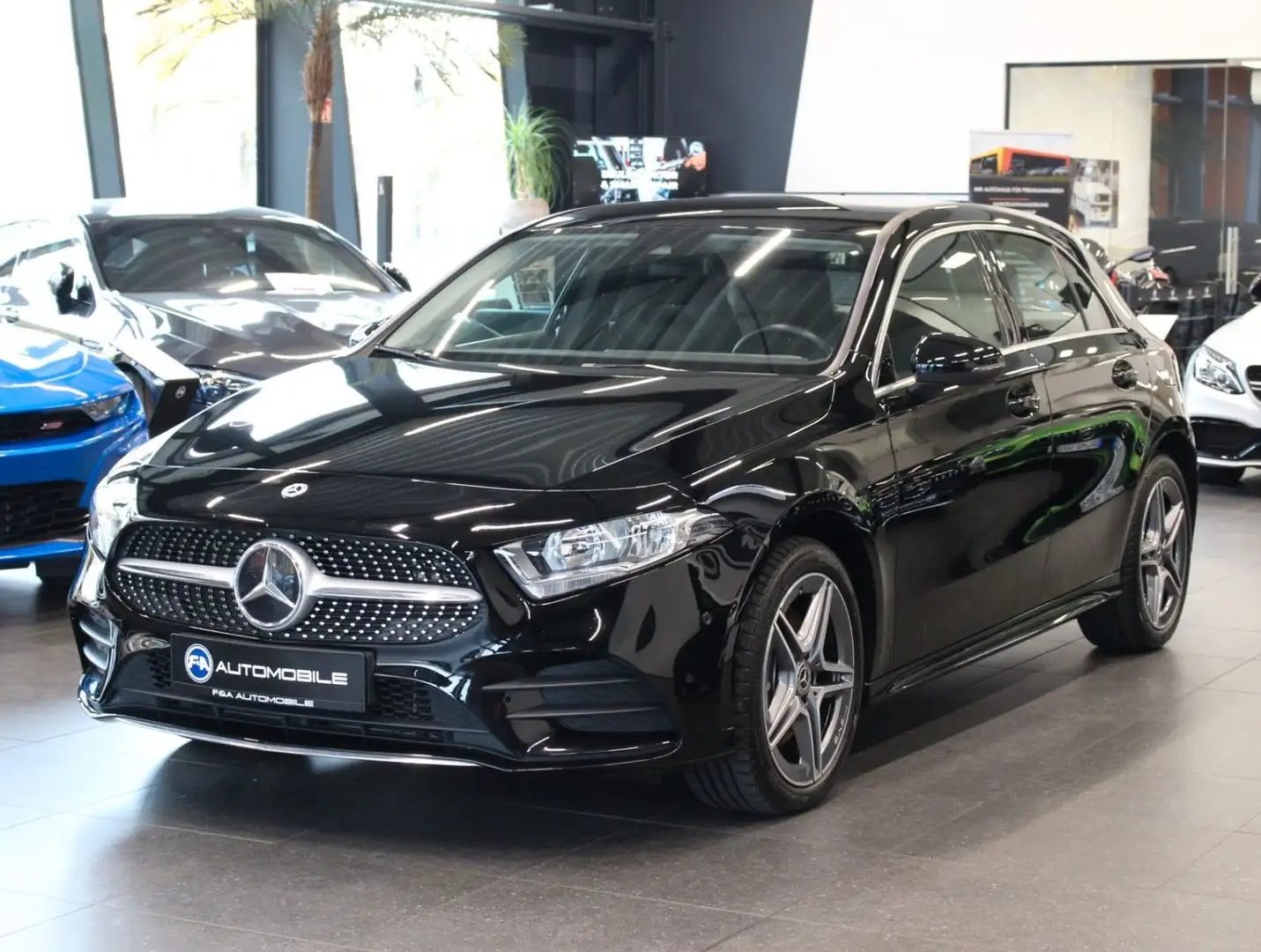 Mercedes-Benz A 250 e AMG Line MWST*CarPlay*TOP Schwarz - 1
