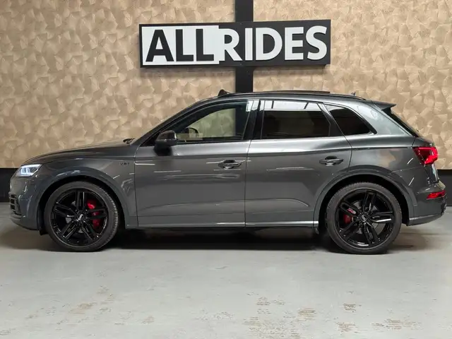Audi SQ5 view 28