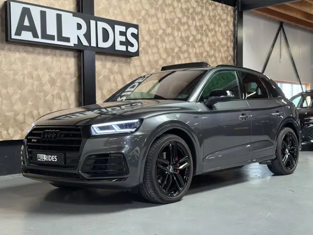 Audi SQ5 view 8