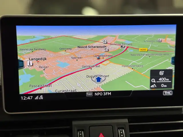Audi SQ5 view 24