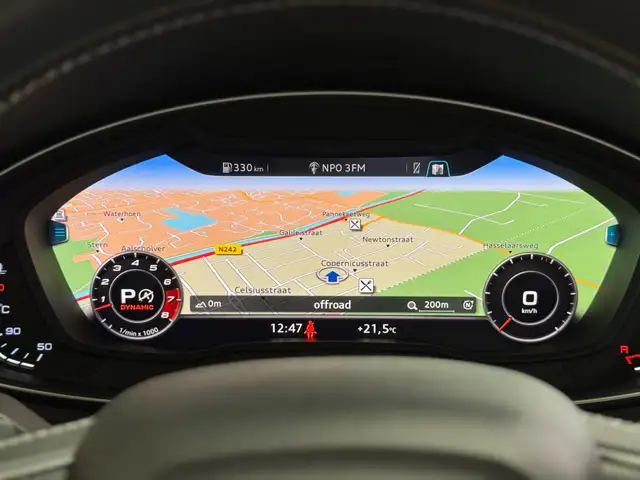 Audi SQ5 view 13
