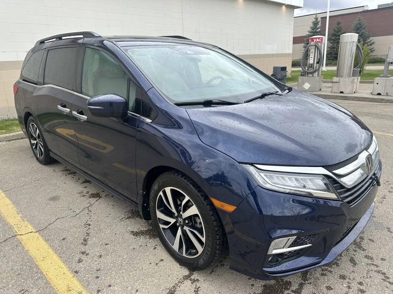 Honda Odyssey снимка Honda Odyssey