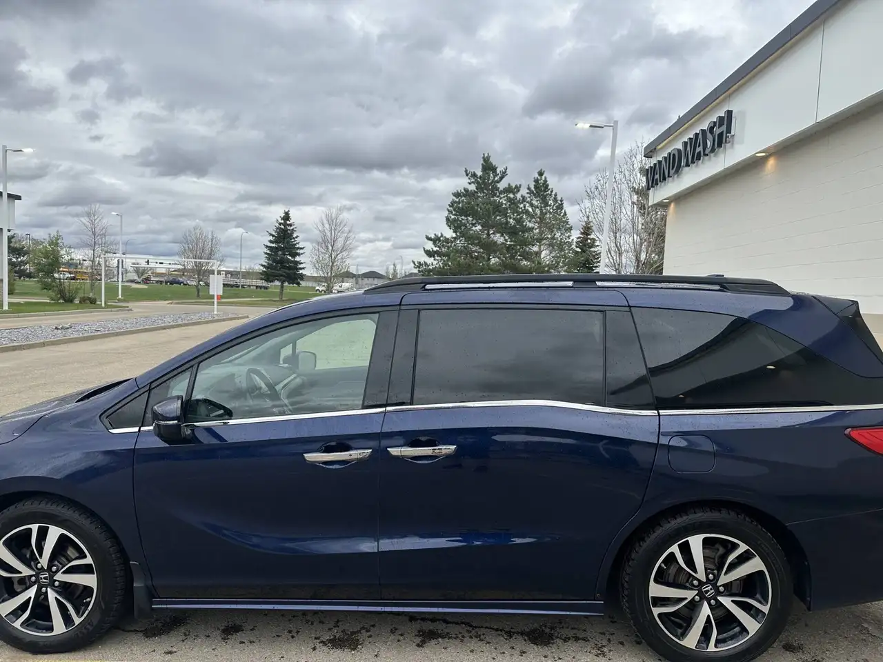Honda Odyssey снимка Honda Odyssey