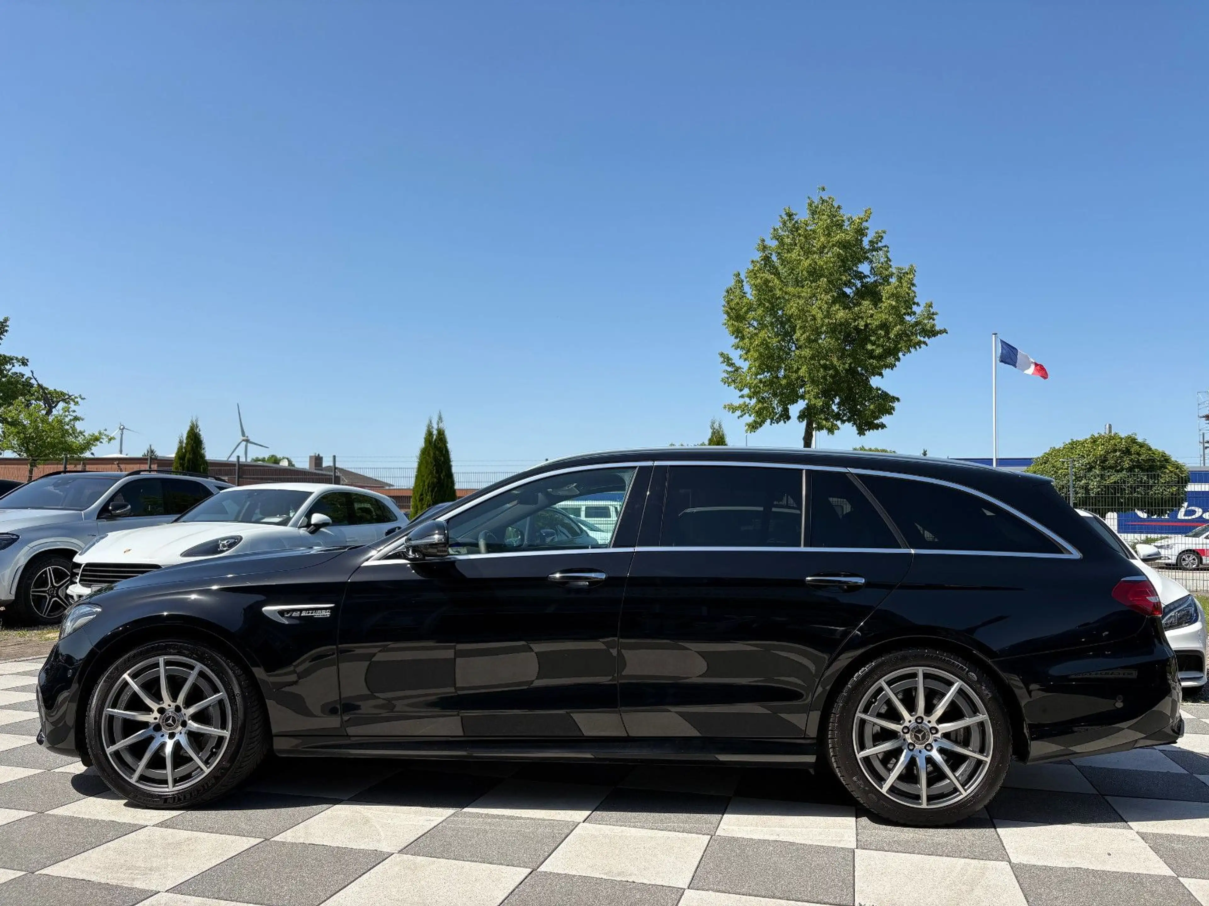 Mercedes-Benz E 63 AMG E 63 T AMG 4M+Panorama+Burmester+Abgas Performa — photo 4