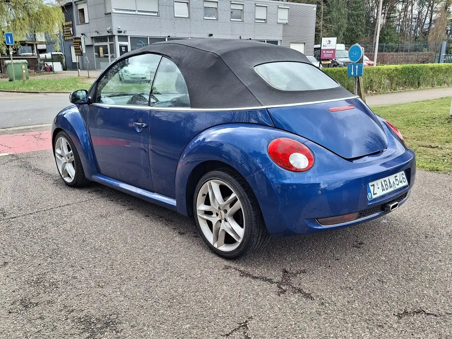 Volkswagen New Beetle Cabriolet 1.9 TDI Modrá - 2
