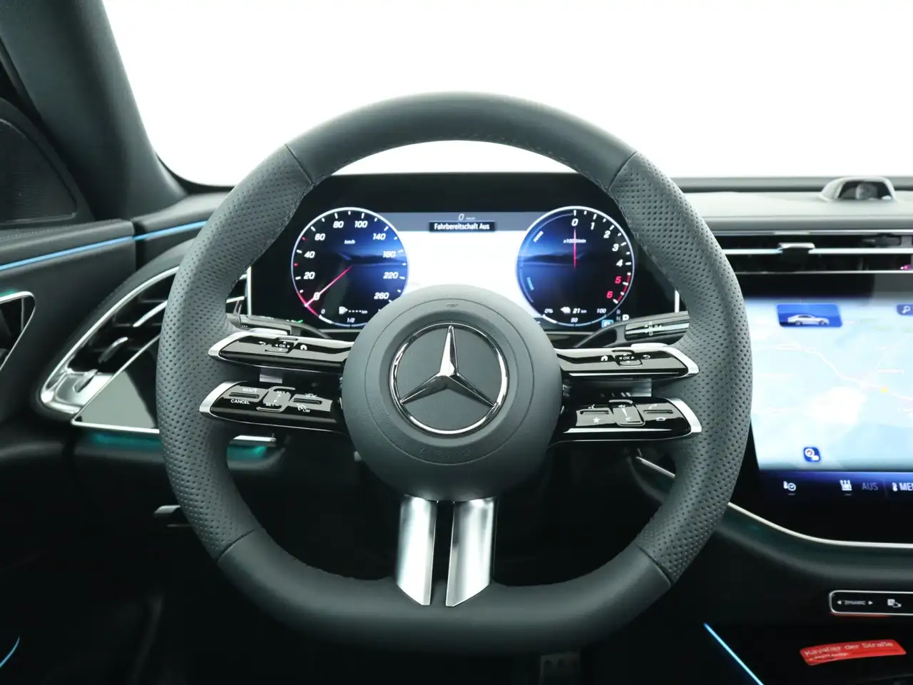 Mercedes-Benz E-Class 2026 — фото 11