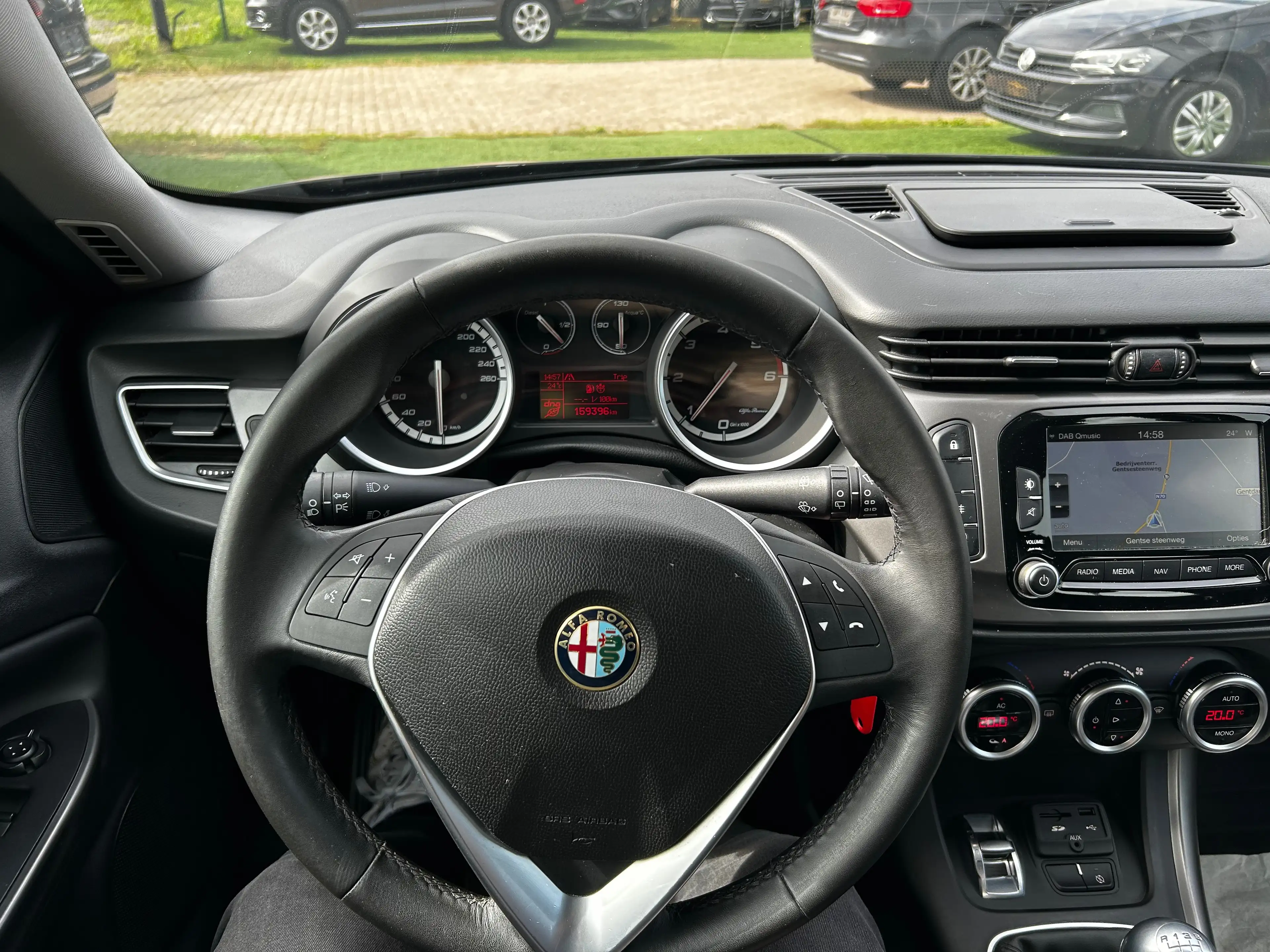 Alfa Romeo Giulietta 1.6 JTD M-Jet Veloce ° GPS ° BLUETOOTH ° A/C ° — photo 13