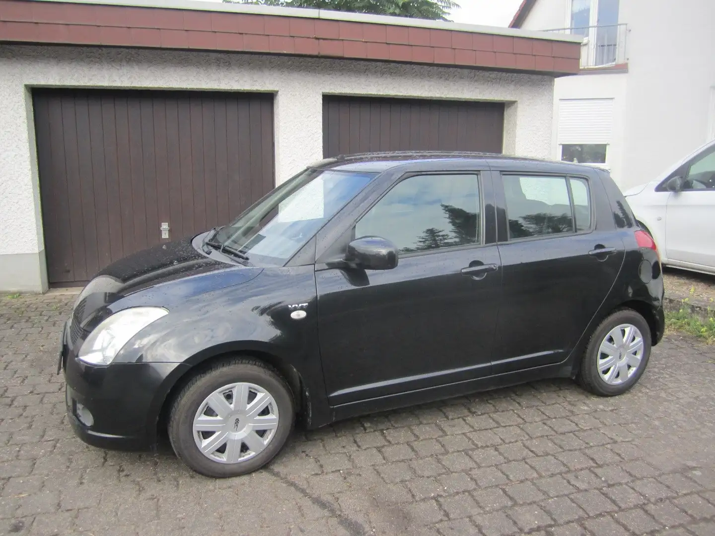 Suzuki Swift 1.5 Comfort+ 5-Türer/Klima/Navi/TüV-NEU!!! Noir - 2