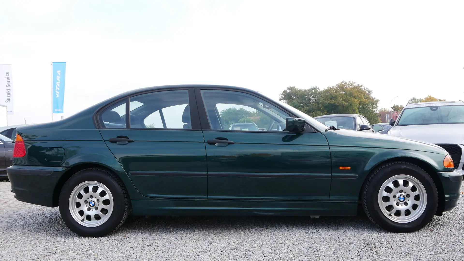 BMW 318 i TÜV,Kundendienst neu Klimaautomatik Bluetooth Verde - 2