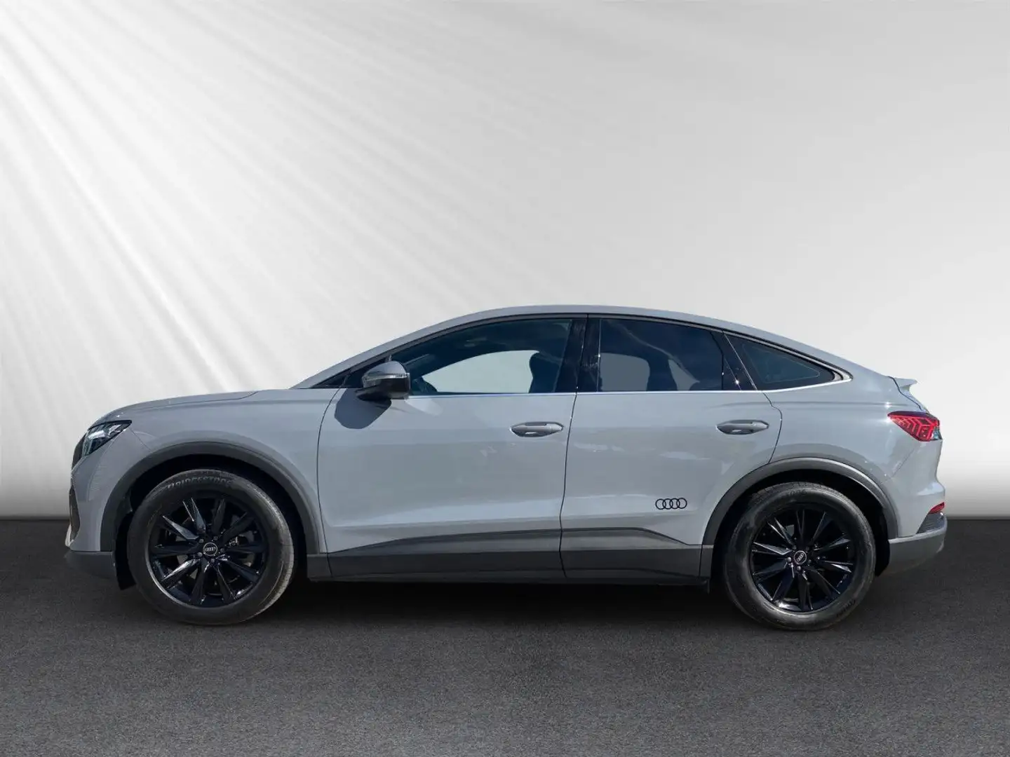 Audi Q4 e-tron Q4 Sportback e-tron 45 qu. AHK LED Temp ALU 19" Серый - 2