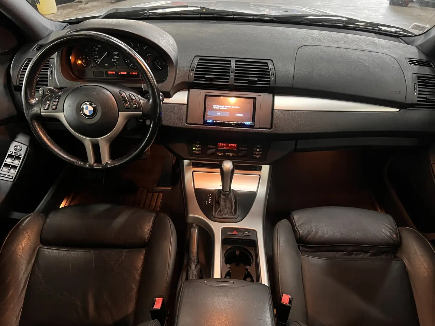 BMW X5 3.0i RK-385-H Grey - 2