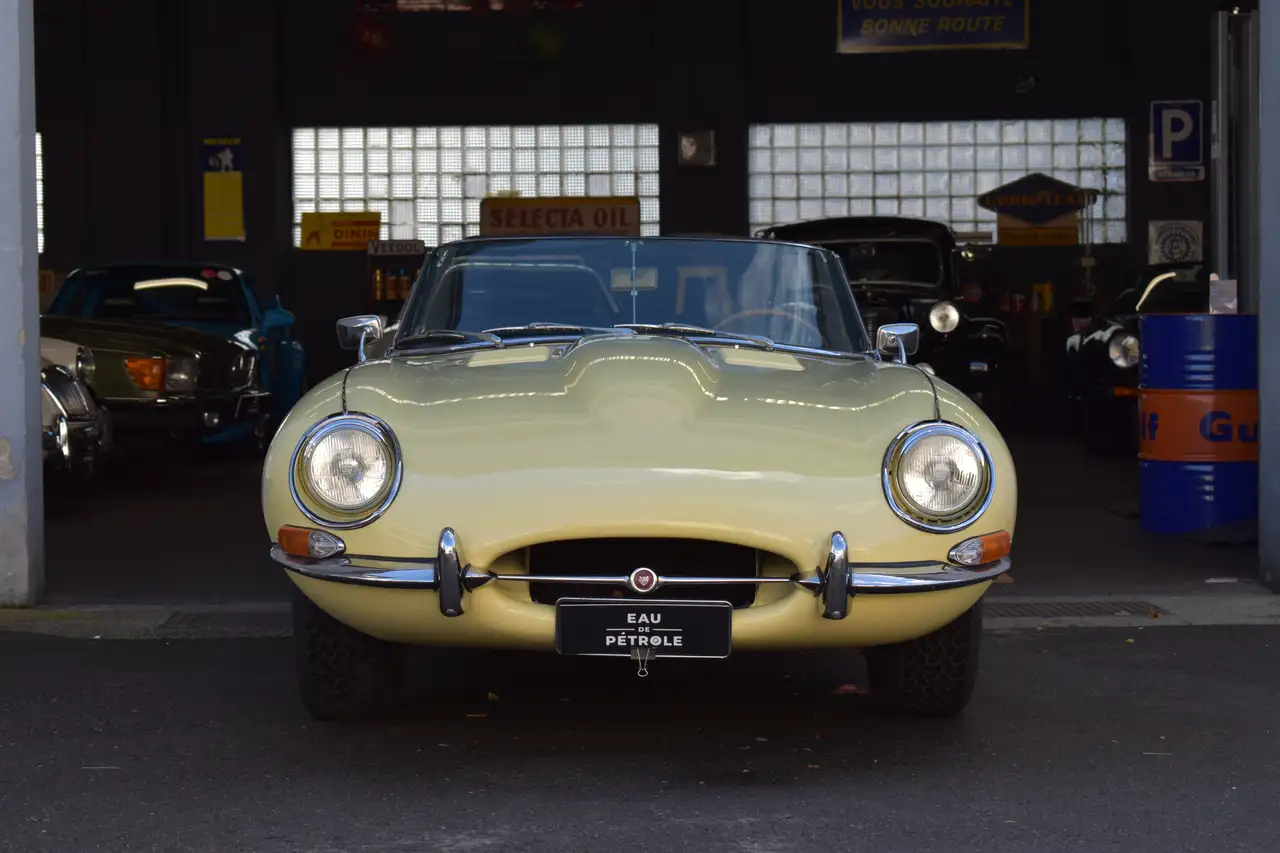 Jaguar E-Type Cabriolet 4.2, foto 3