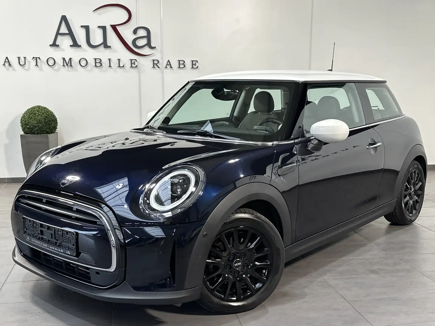 MINI Cooper Classic Trim Aut. NAV+LED+H&K+DIGDISPLAY Schwarz - 1