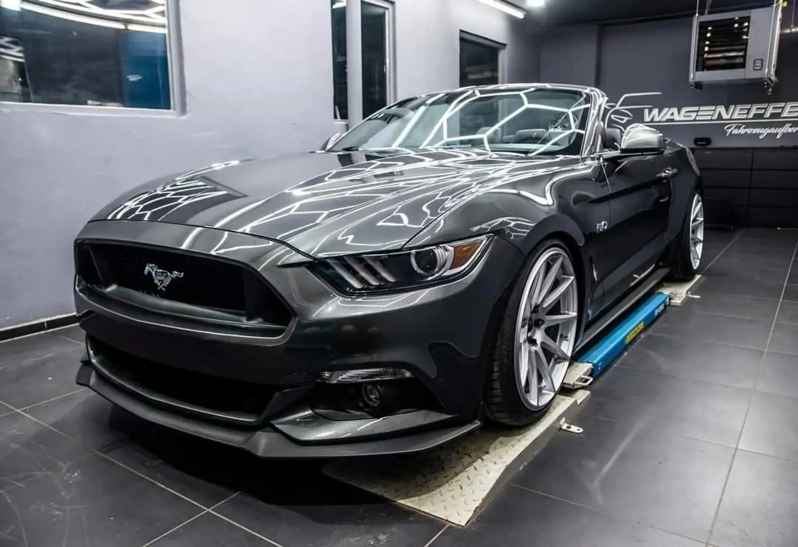 Ford Mustang Cabrio 5.0 Ti-VCT V8 Aut. GT EU Modell Grau - 1