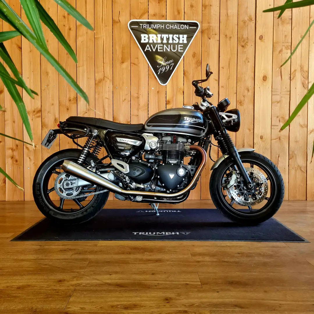 Triumph Speed Twin - 2