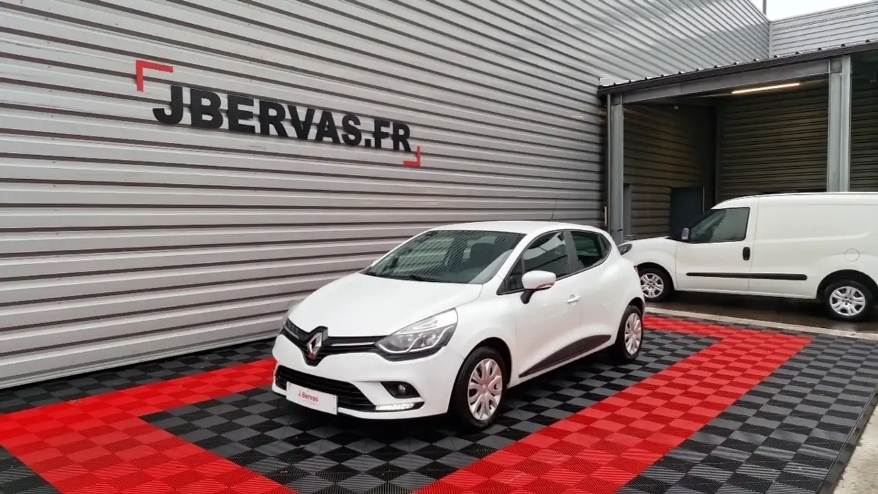 Renault Clio IV SociÃ©tÃ© Business dCi 75
