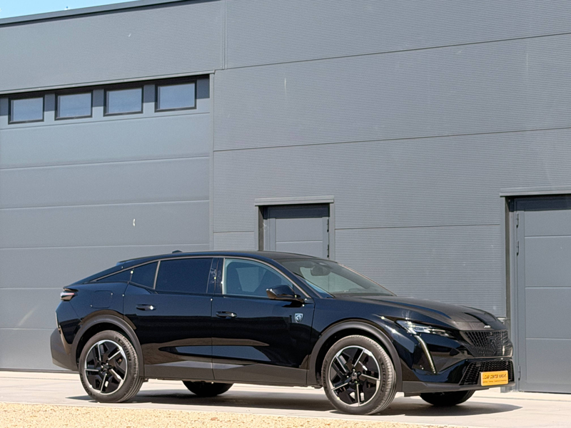Peugeot 408 MHEV 1.2 Turbo GT-Line / 360 Camera / Apple&Android / Massage Zetels — photo 8