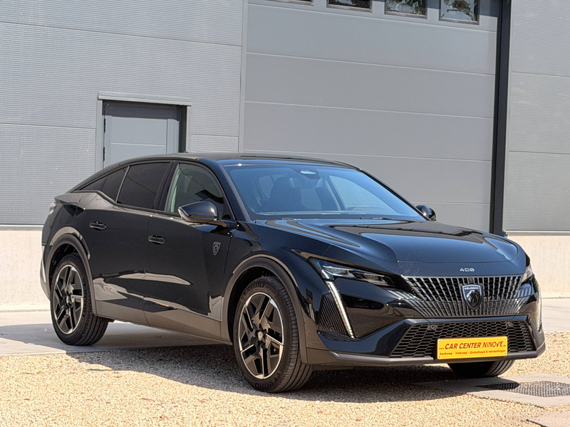 Peugeot 408 MHEV 1.2 Turbo GT-Line / 360 Camera / Apple&Android / Massage Zetels — photo 11