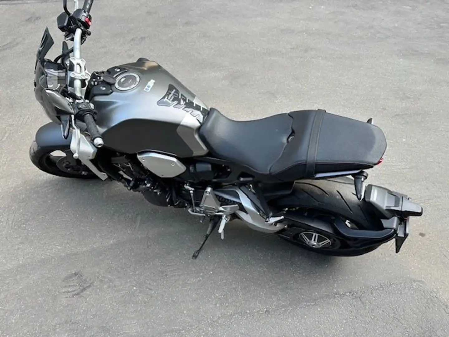 Honda CB 1000 RR Šedá - 2