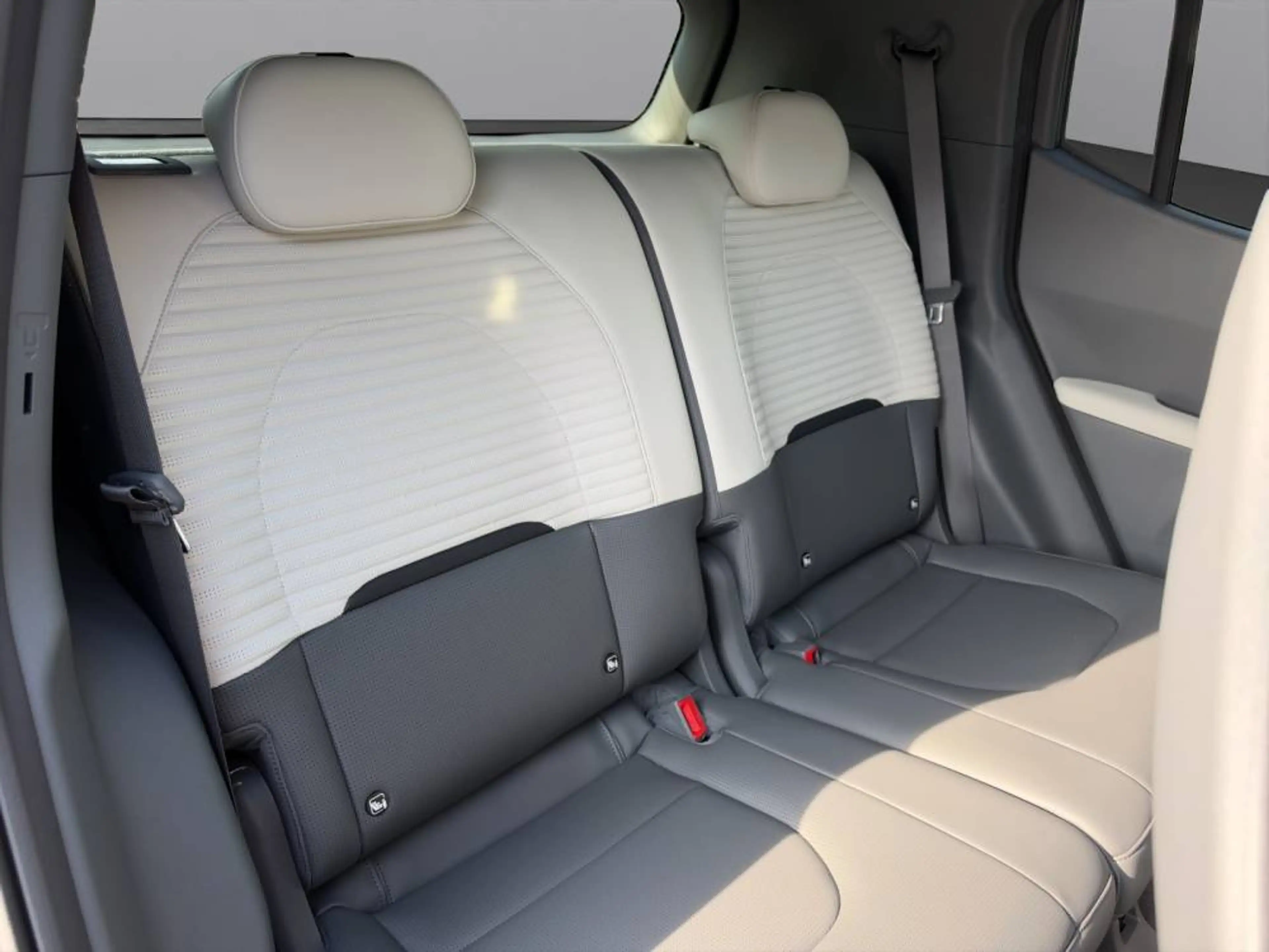 Kia EV2 61 FWD GTL 4SITZER|360°KAMERA|LEDER|V2L|MEMORY|19Z — photo 10