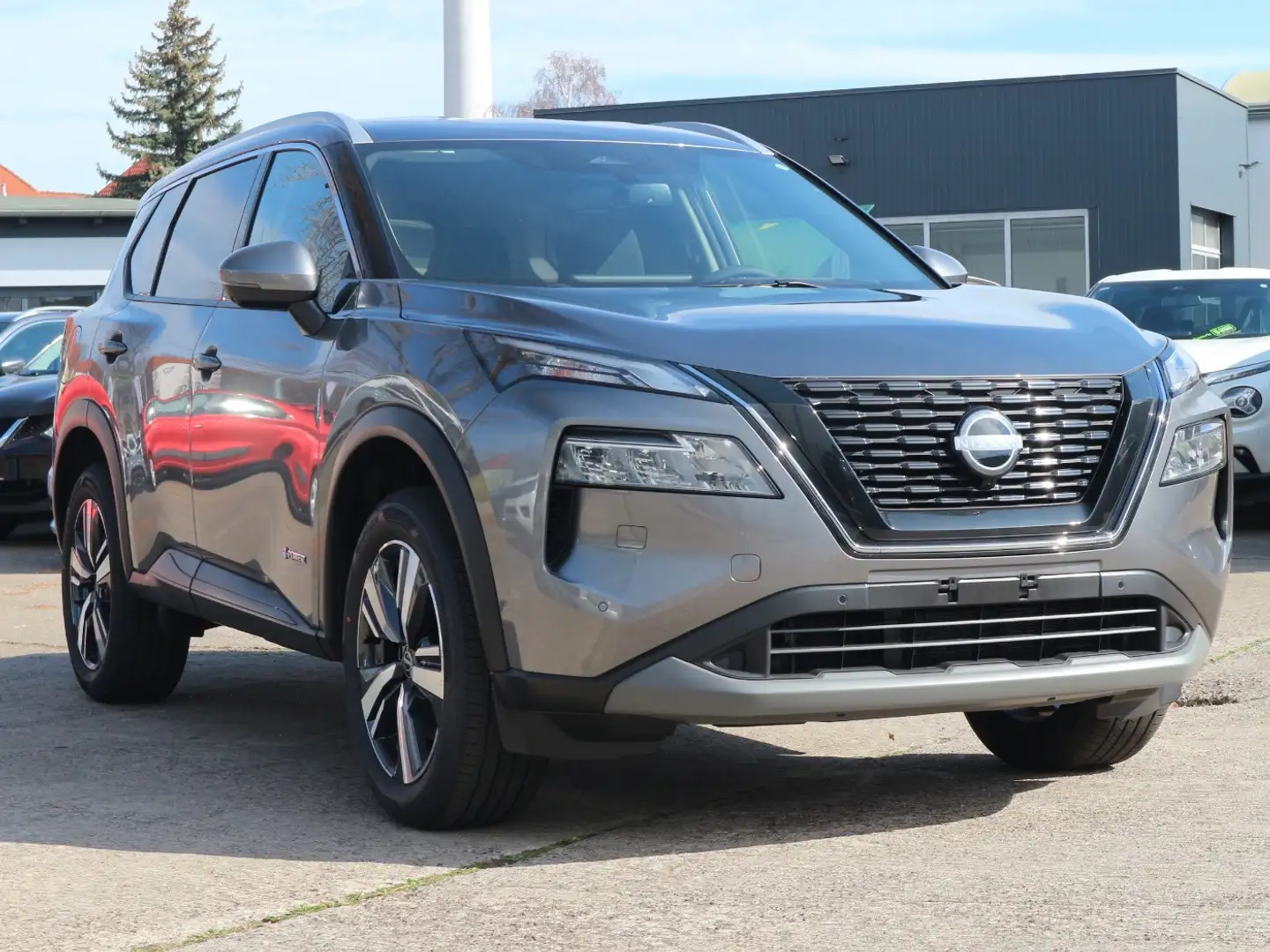 Nissan X-Trail 1.5 VC-T e-POWER 204 PS N-Connecta Gris - 2