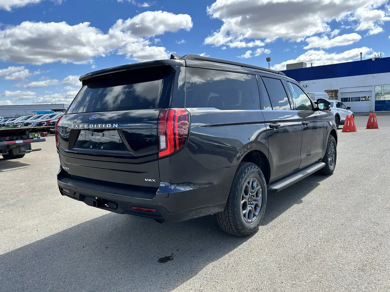 Ford Expedition снимка Ford Expedition