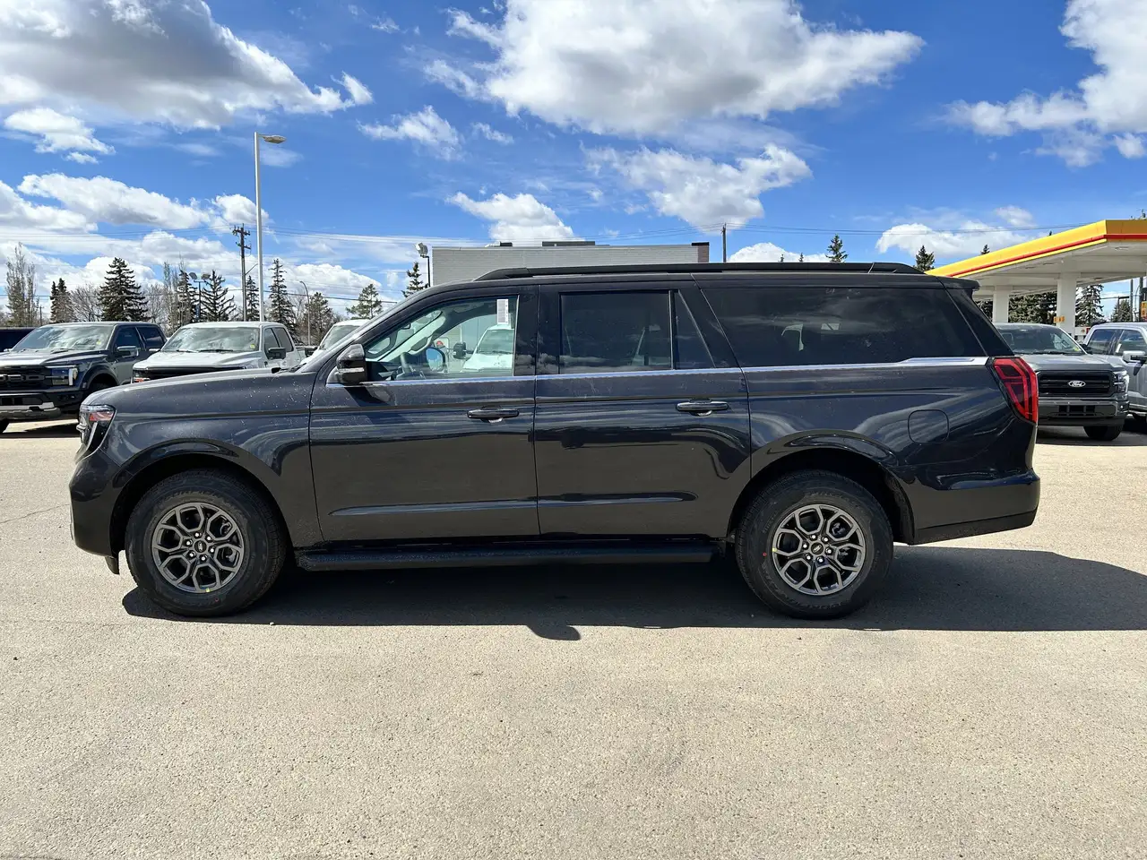 Ford Expedition снимка Ford Expedition