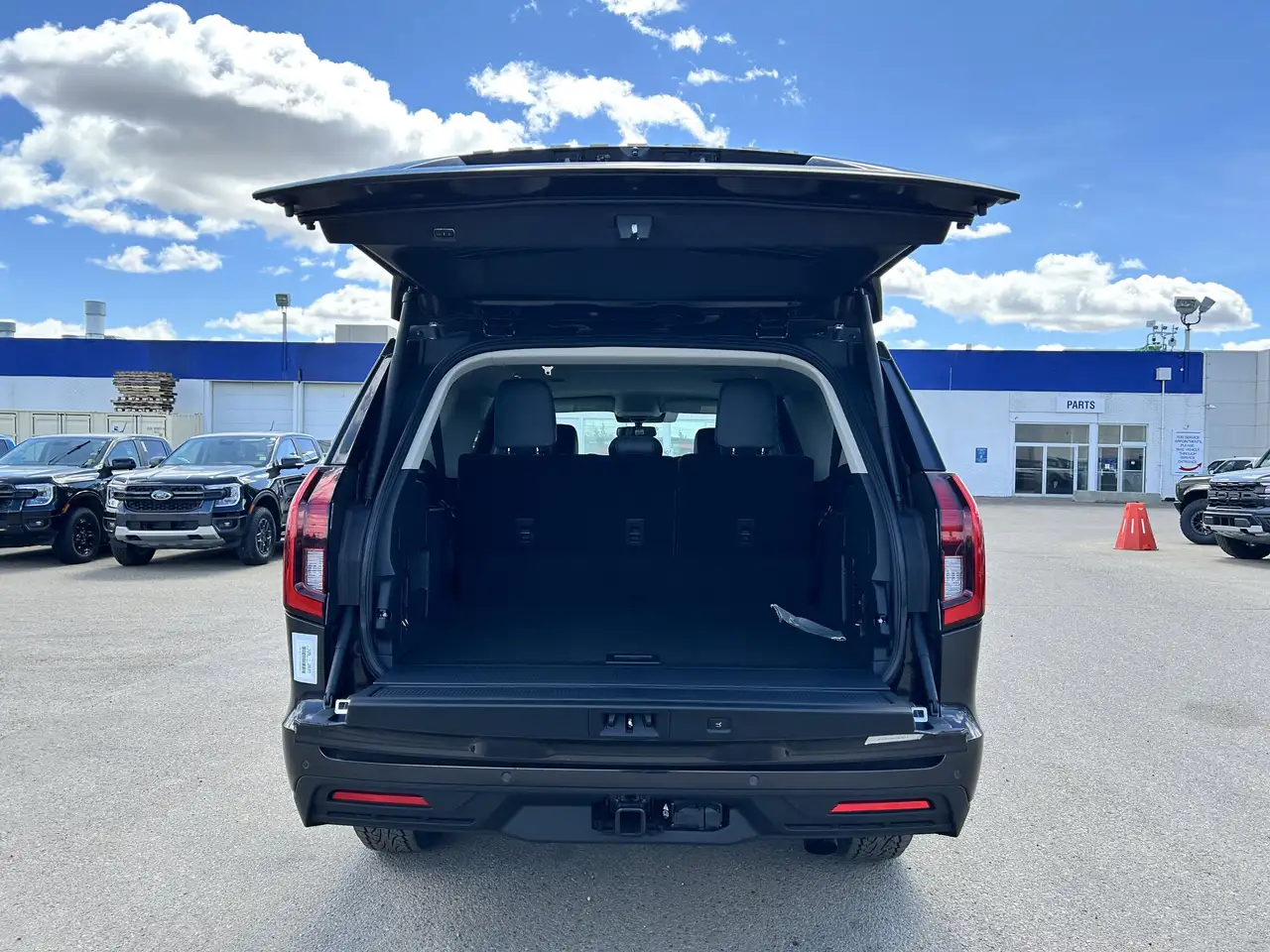 Ford Expedition снимка Ford Expedition